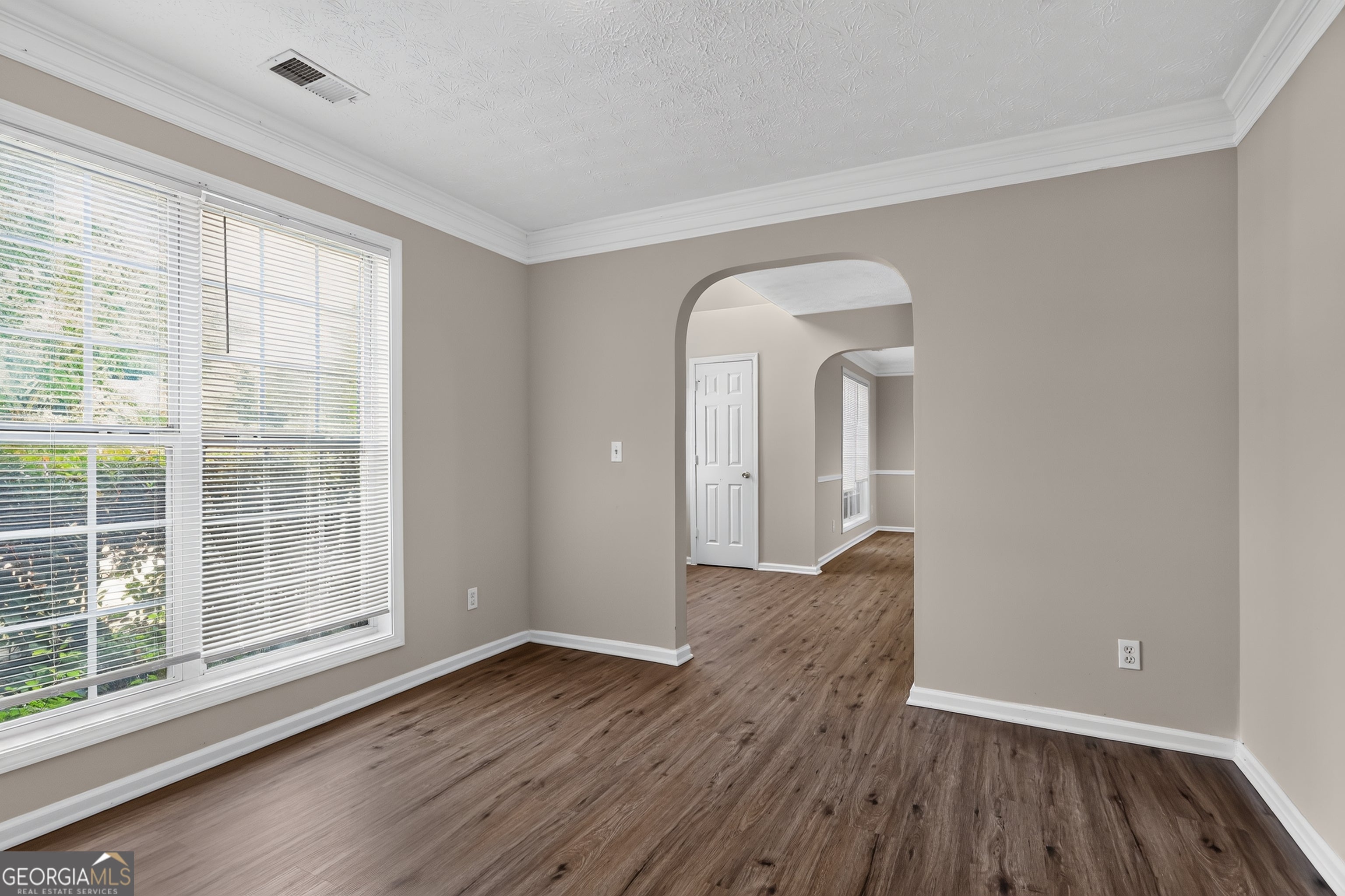 2122 Silva WAY