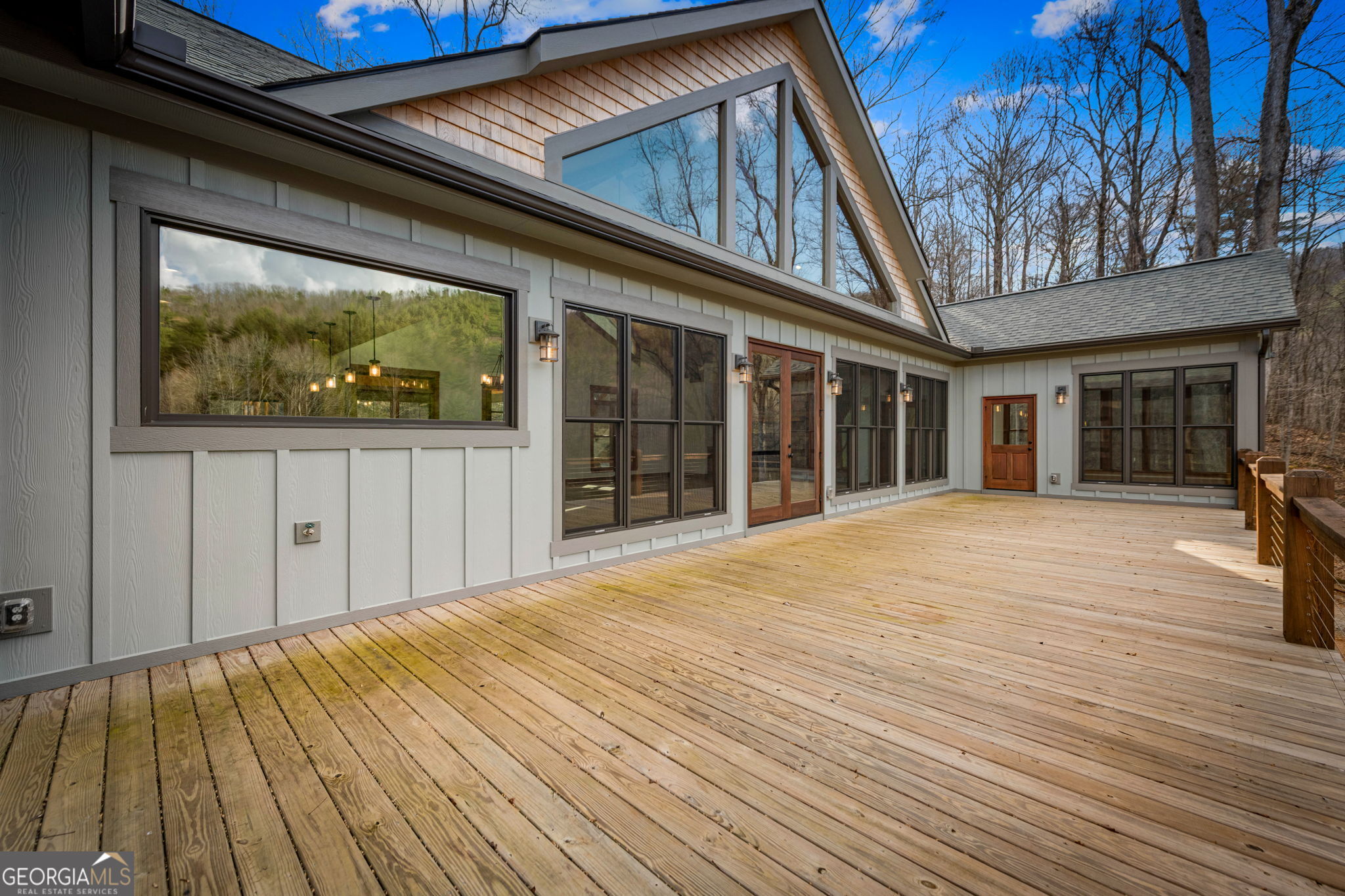 Blue Ridge, Georgia, 30513, United States, 3 Bedrooms Bedrooms, ,3 BathroomsBathrooms,Residential,Active,2025967