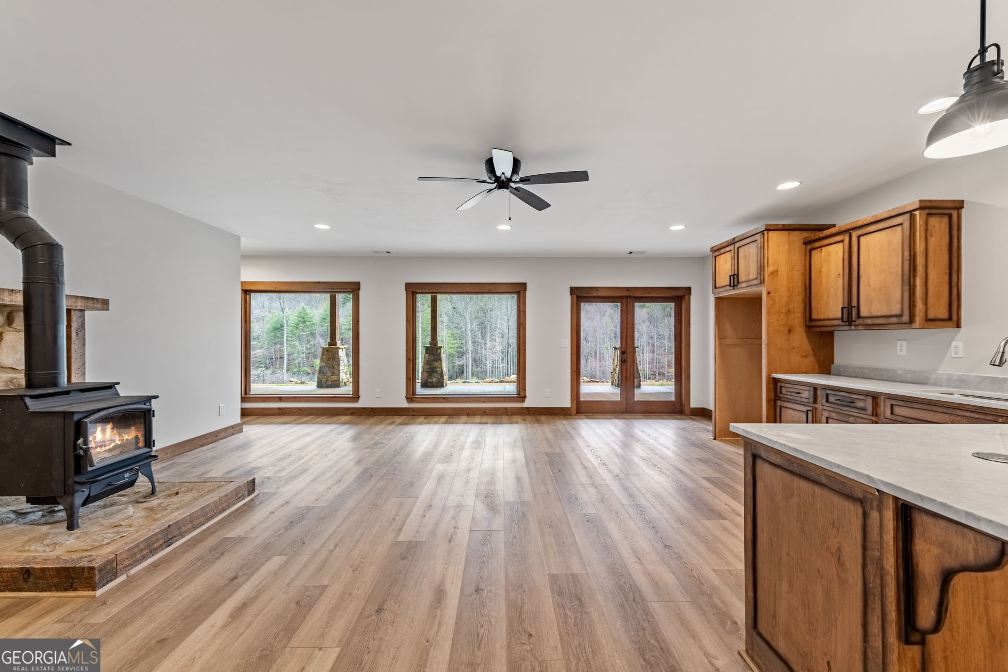 Blue Ridge, Georgia, 30513, United States, 3 Bedrooms Bedrooms, ,3 BathroomsBathrooms,Residential,Active,2025967