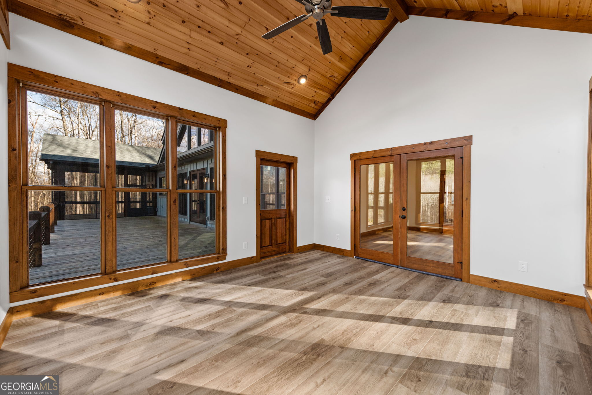 Blue Ridge, Georgia, 30513, United States, 3 Bedrooms Bedrooms, ,3 BathroomsBathrooms,Residential,Active,2025967