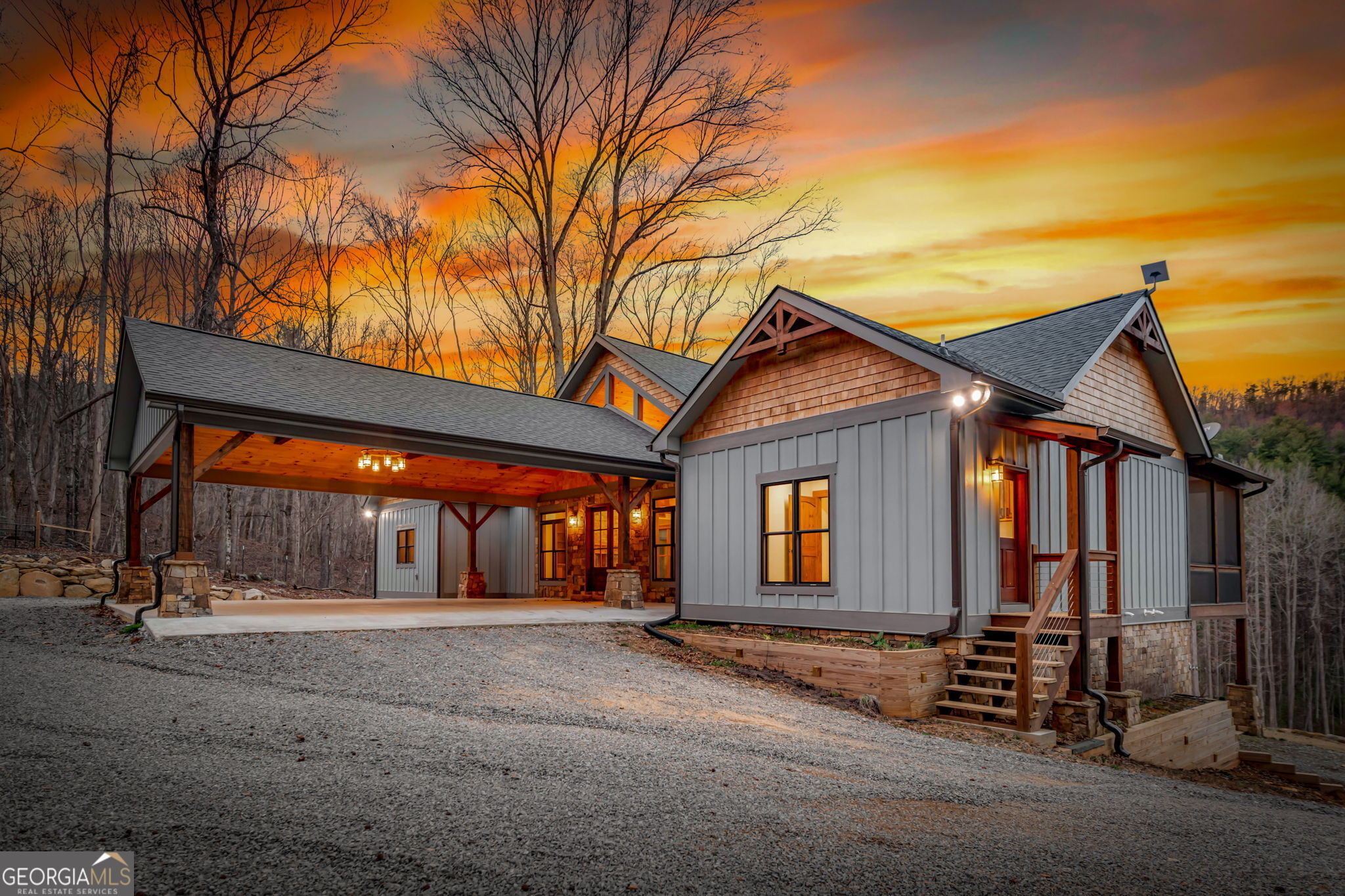Blue Ridge, Georgia, 30513, United States, 3 Bedrooms Bedrooms, ,3 BathroomsBathrooms,Residential,Active,2025967