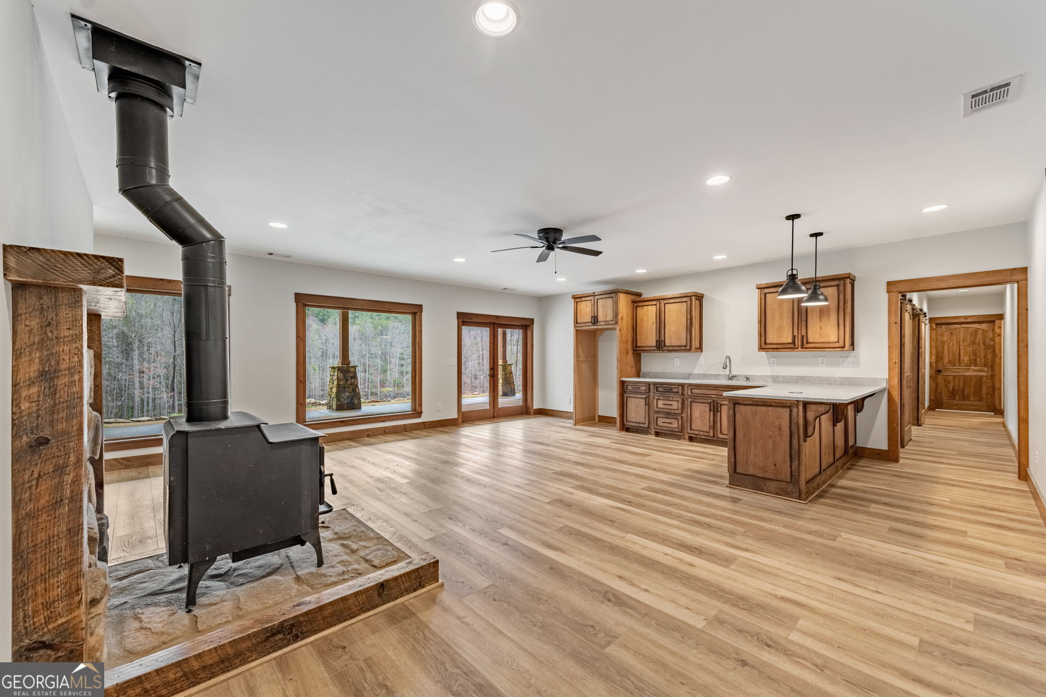 Blue Ridge, Georgia, 30513, United States, 3 Bedrooms Bedrooms, ,3 BathroomsBathrooms,Residential,Active,2025967