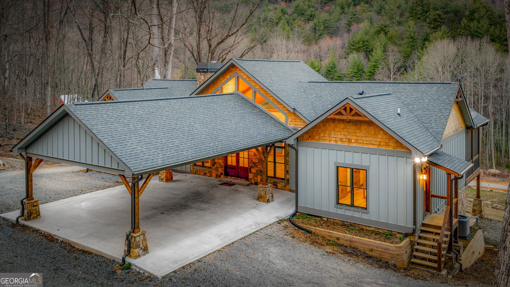 Blue Ridge, Georgia, 30513, United States, 3 Bedrooms Bedrooms, ,3 BathroomsBathrooms,Residential,Active,2025967