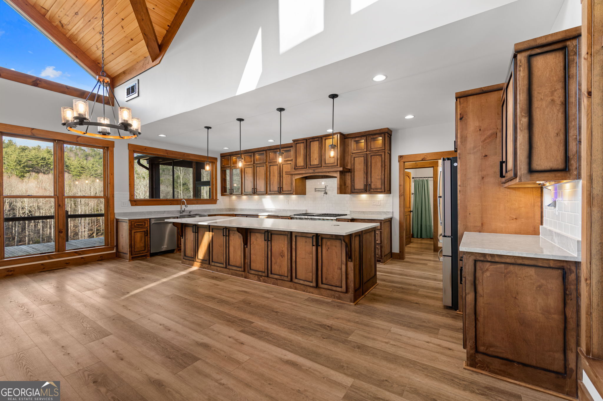 Blue Ridge, Georgia, 30513, United States, 3 Bedrooms Bedrooms, ,3 BathroomsBathrooms,Residential,Active,2025967