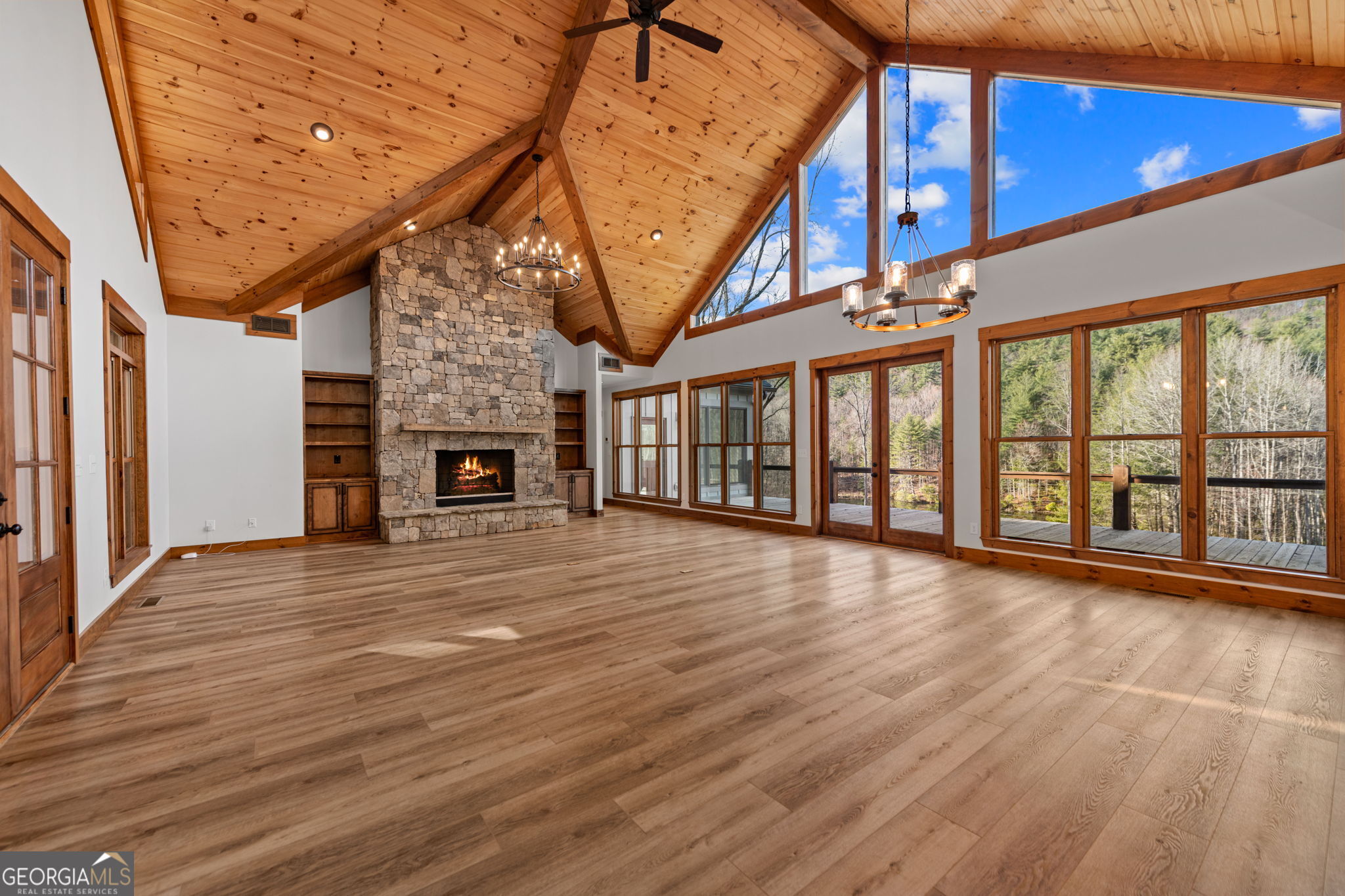 Blue Ridge, Georgia, 30513, United States, 3 Bedrooms Bedrooms, ,3 BathroomsBathrooms,Residential,Active,2025967
