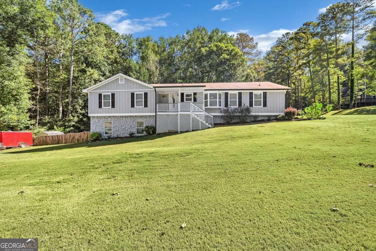 4148 Log Cabin CT