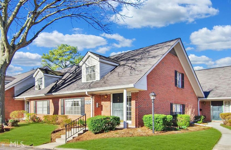 Location, Location, Location!! CHAMBLEE END-UNIT townhome under $150K!! 3252 B checks every single box. The entire upstairs is a MASTER SUITE with bathroom, multiple walk-in closets, and bonus room. MOVE IN READY! HURRY!