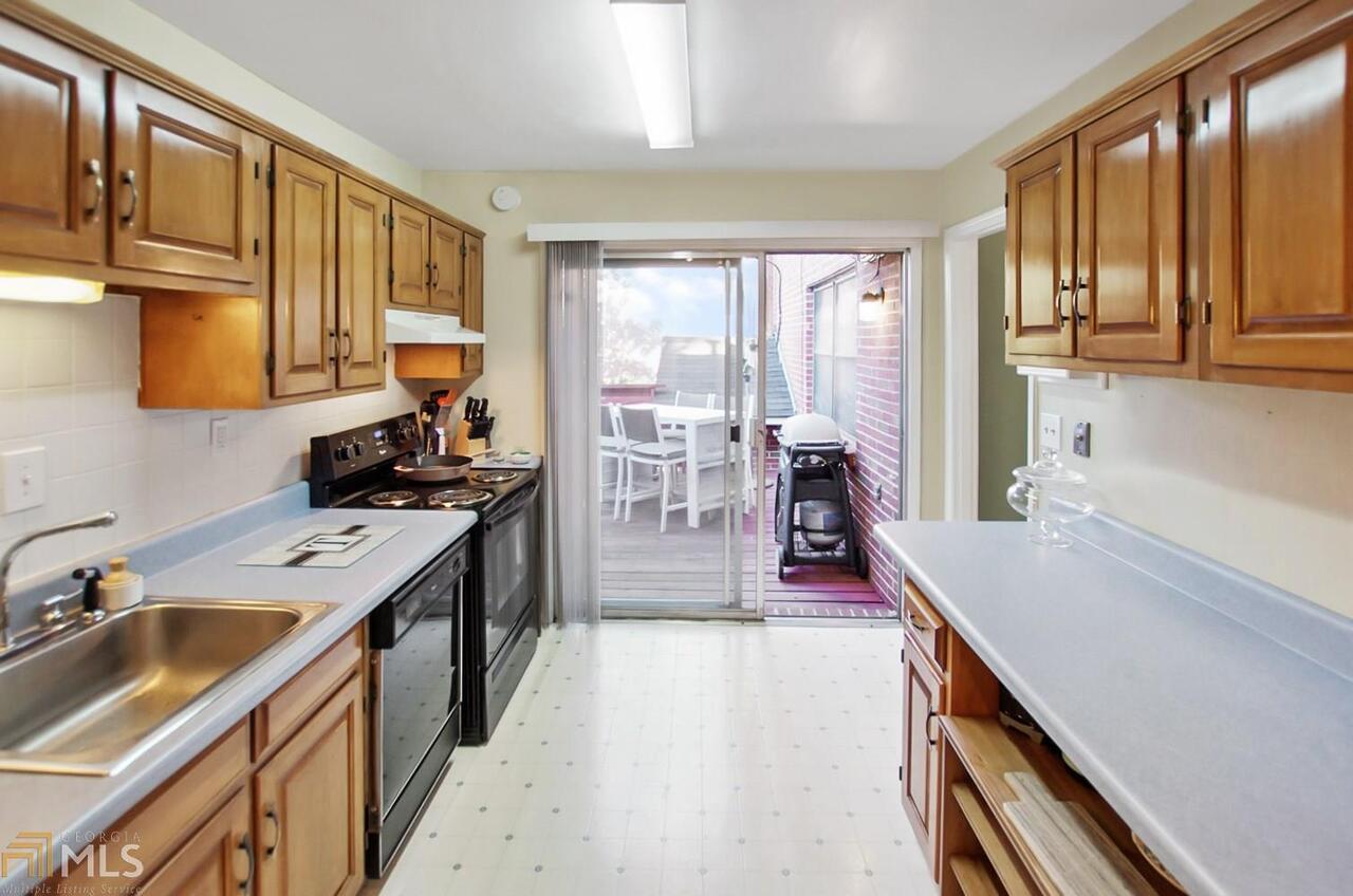 Courtfield Condominiums - Residential