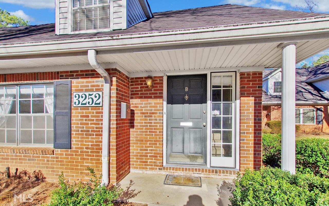 Courtfield Condominiums - Residential