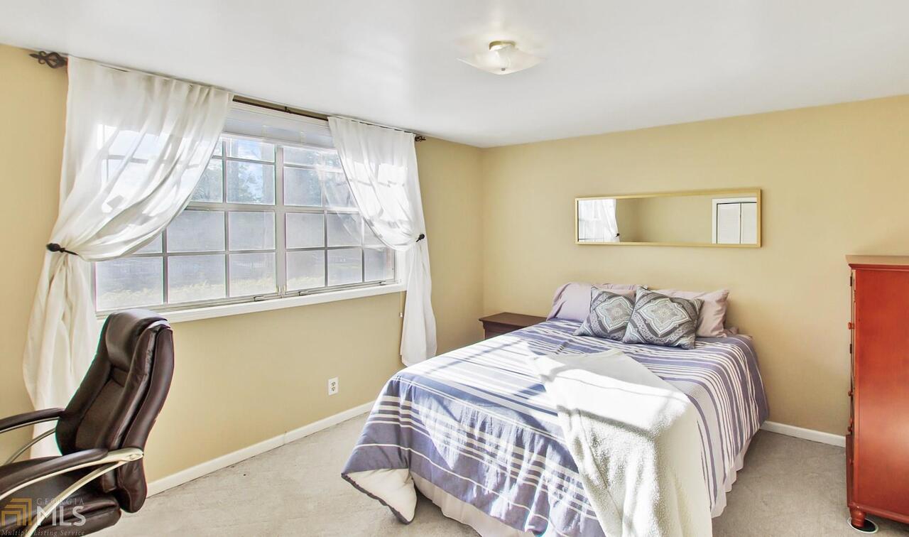 Courtfield Condominiums - Residential