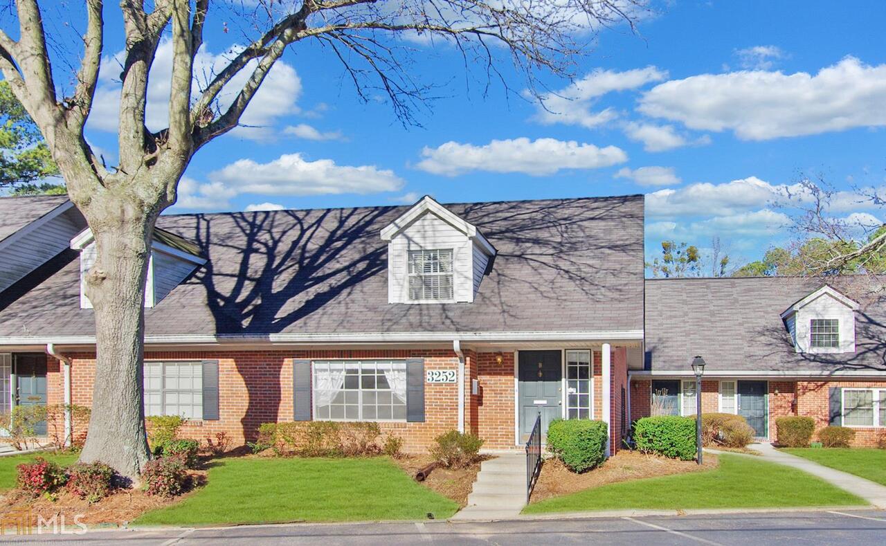 Courtfield Condominiums - Residential
