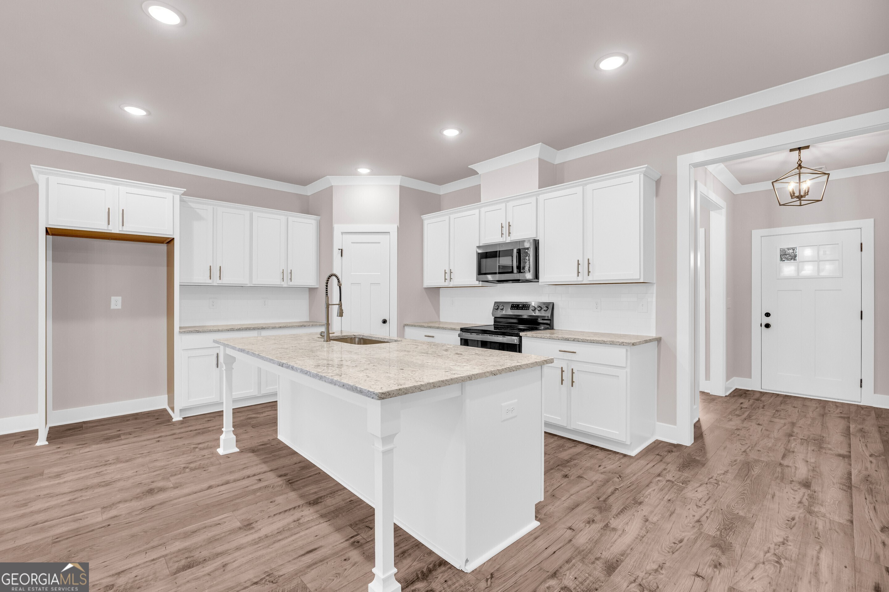 Hartwell, Georgia 30643, United States, 5 Bedrooms Bedrooms, ,4 BathroomsBathrooms,Residential,Active,163393