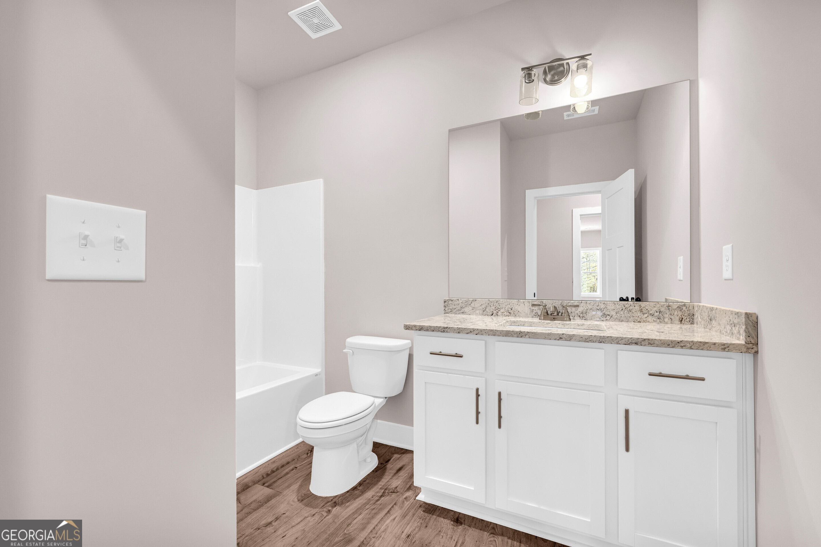 Hartwell, Georgia 30643, United States, 5 Bedrooms Bedrooms, ,4 BathroomsBathrooms,Residential,Active,163393