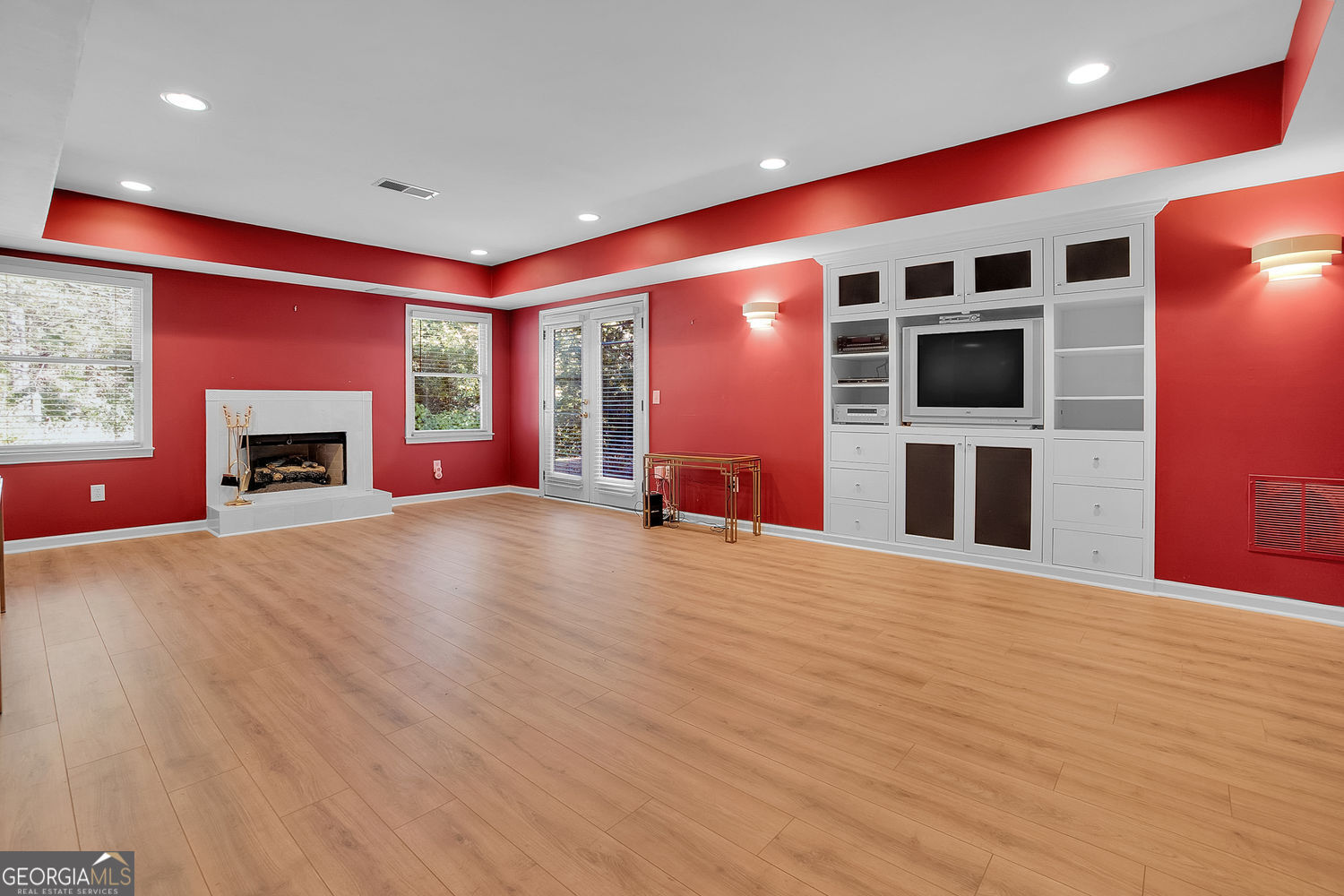 WATERFORD GREEN - Residential