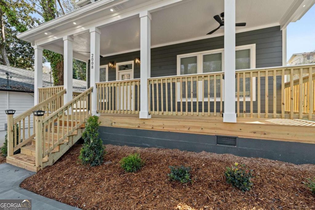 Photo of 2008 Detroit Avenue NW, Atlanta, GA 30314 (MLS # 10666778)