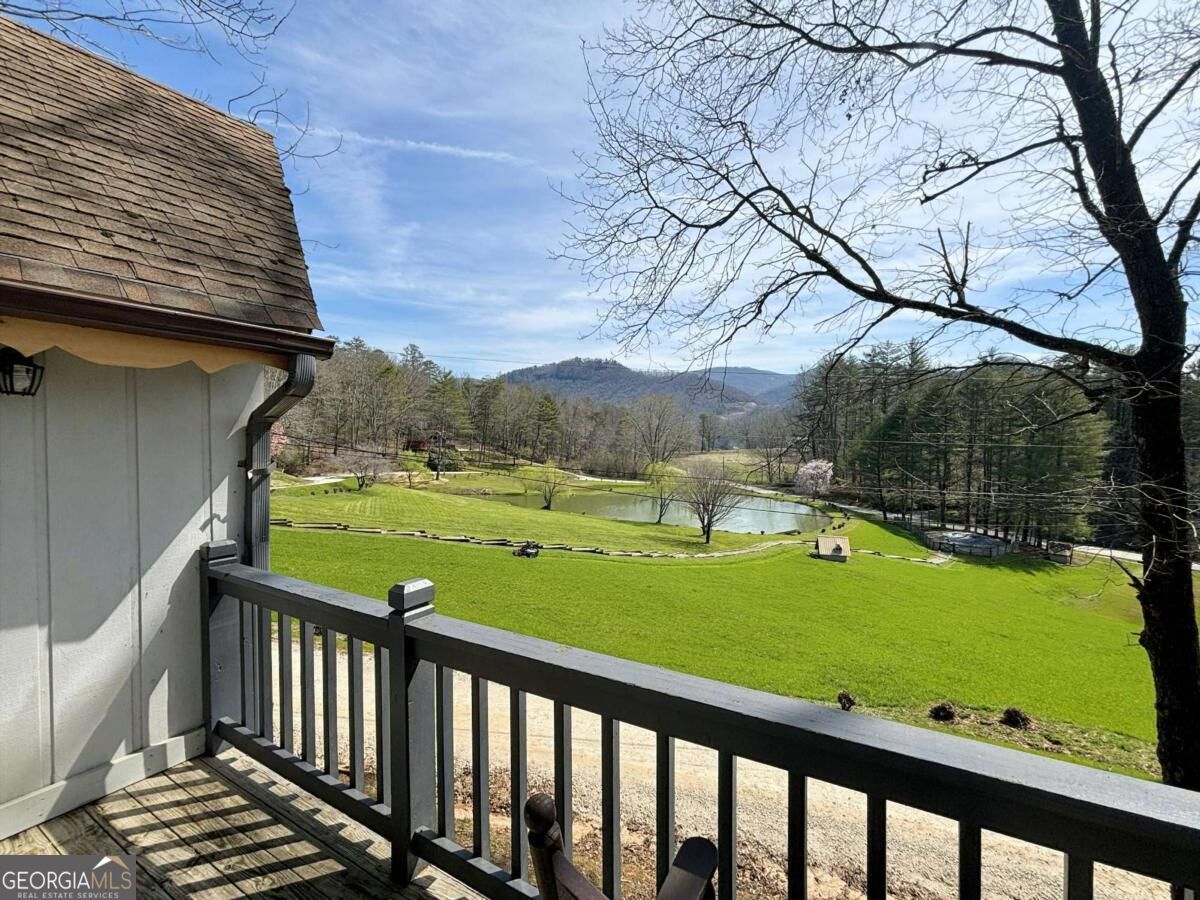 638 Chalet Village