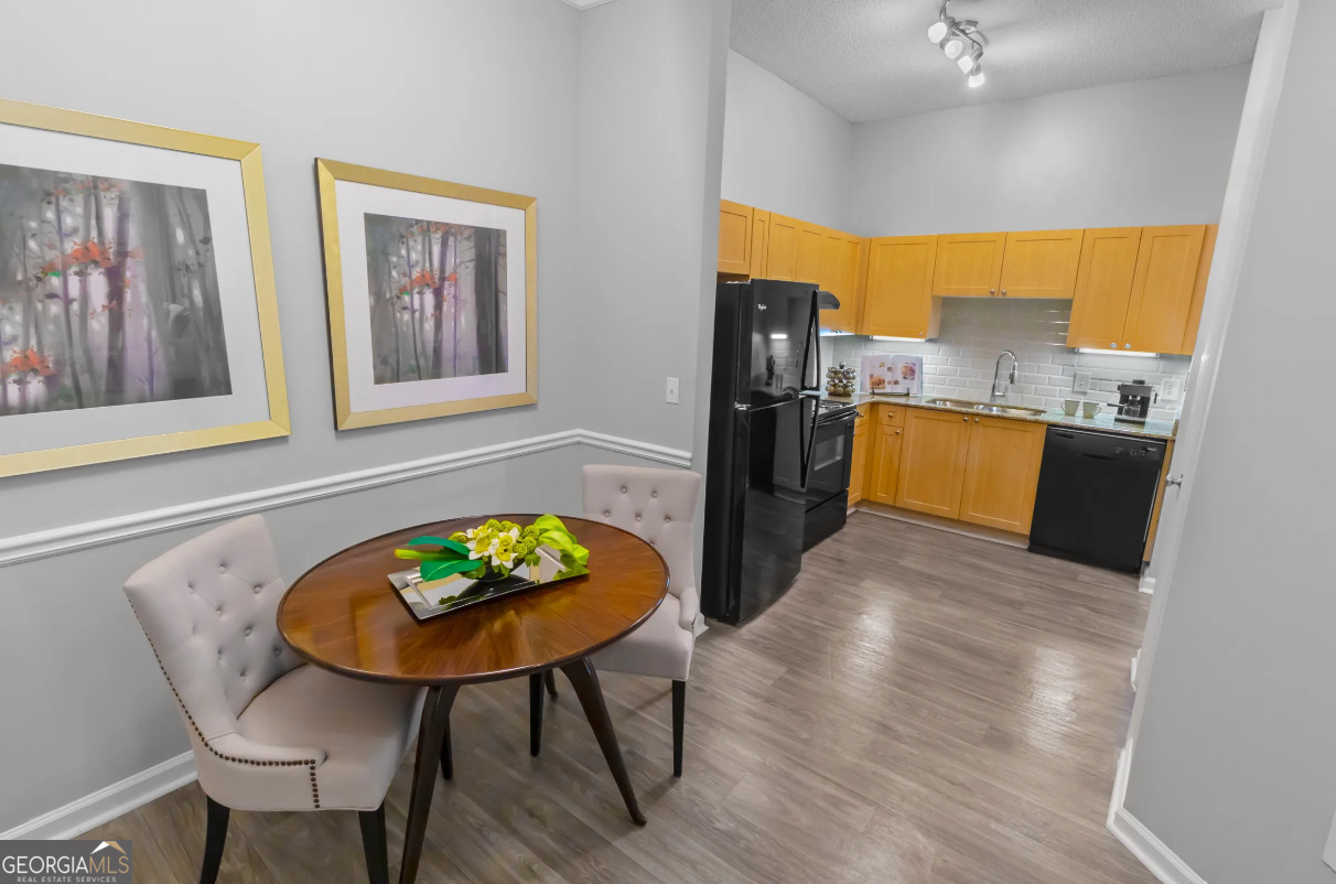 Lakeside at Milton Park - Residential Lease