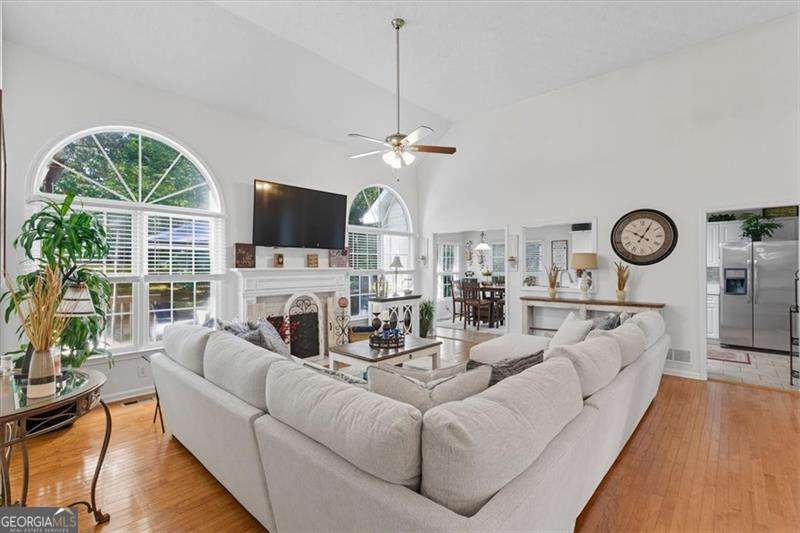 35 N Springs WAY