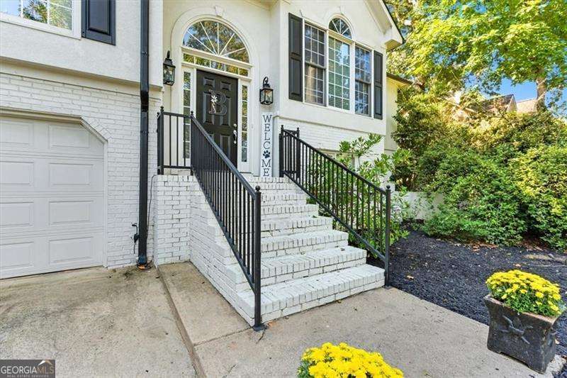35 N Springs WAY