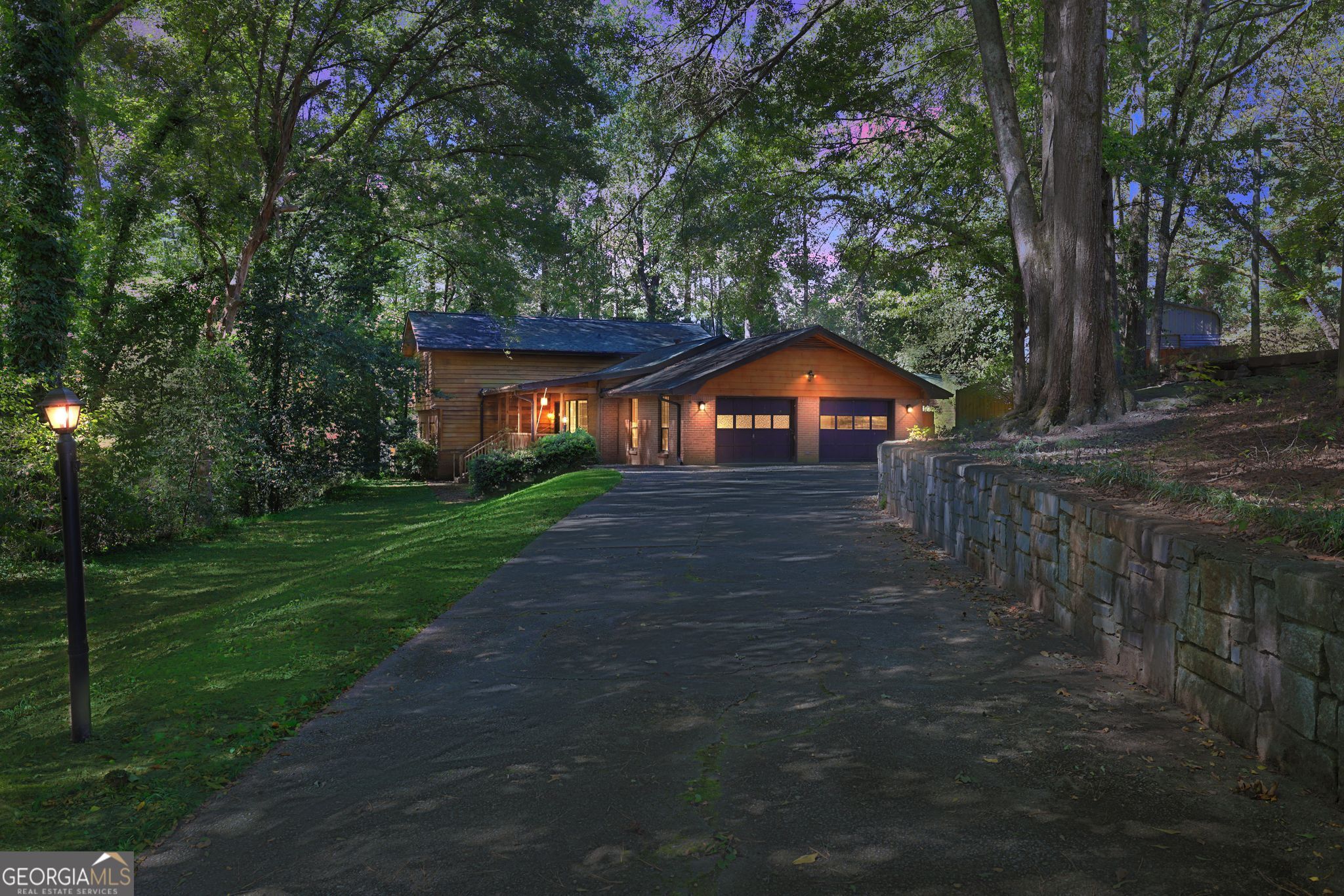 Francis Hollow - Residential