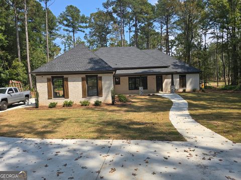 2043 Fischer RD Sharpsburg GA 30277