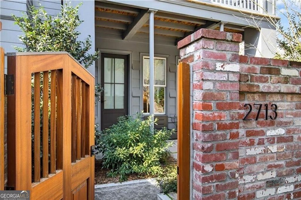 Photo of 2713 Southwell Street NE, Atlanta, GA 30305 (MLS # 10684432)