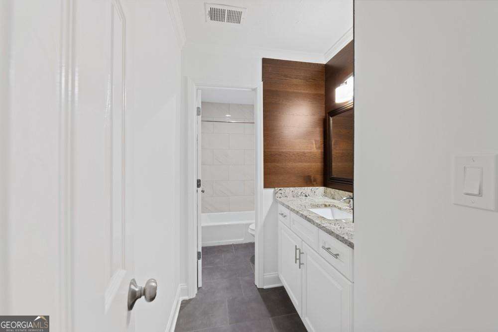 Bentley Woods - Residential Lease