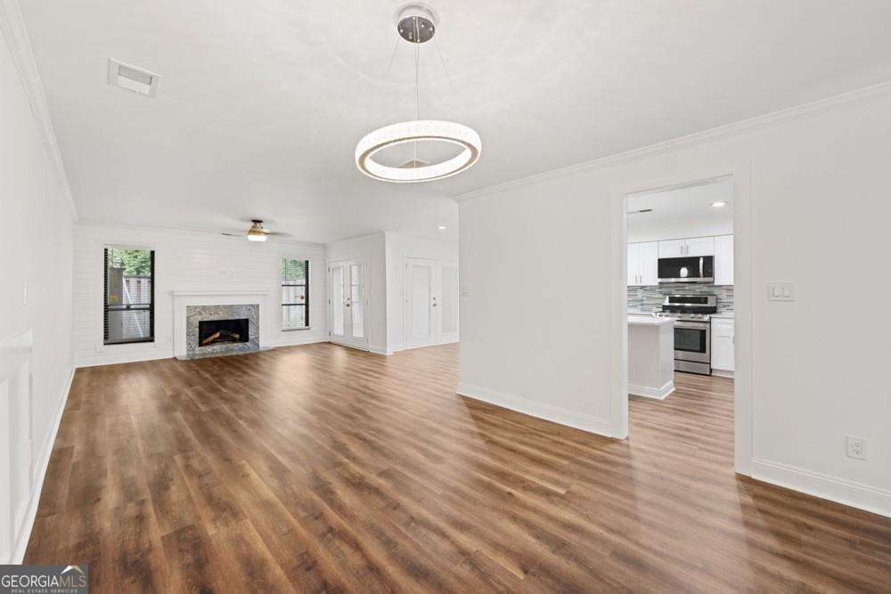 Bentley Woods - Residential Lease