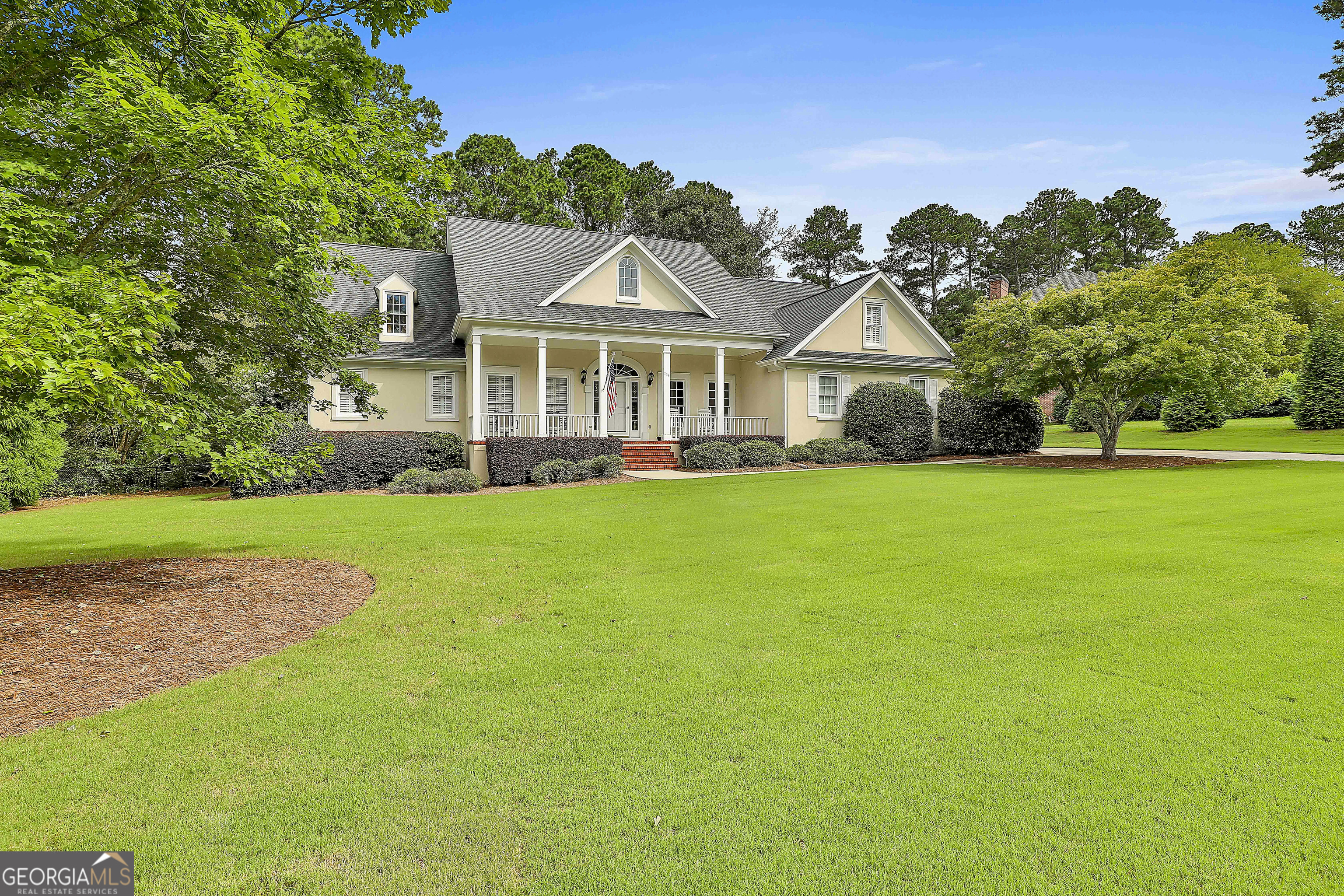 228 Westchester DR