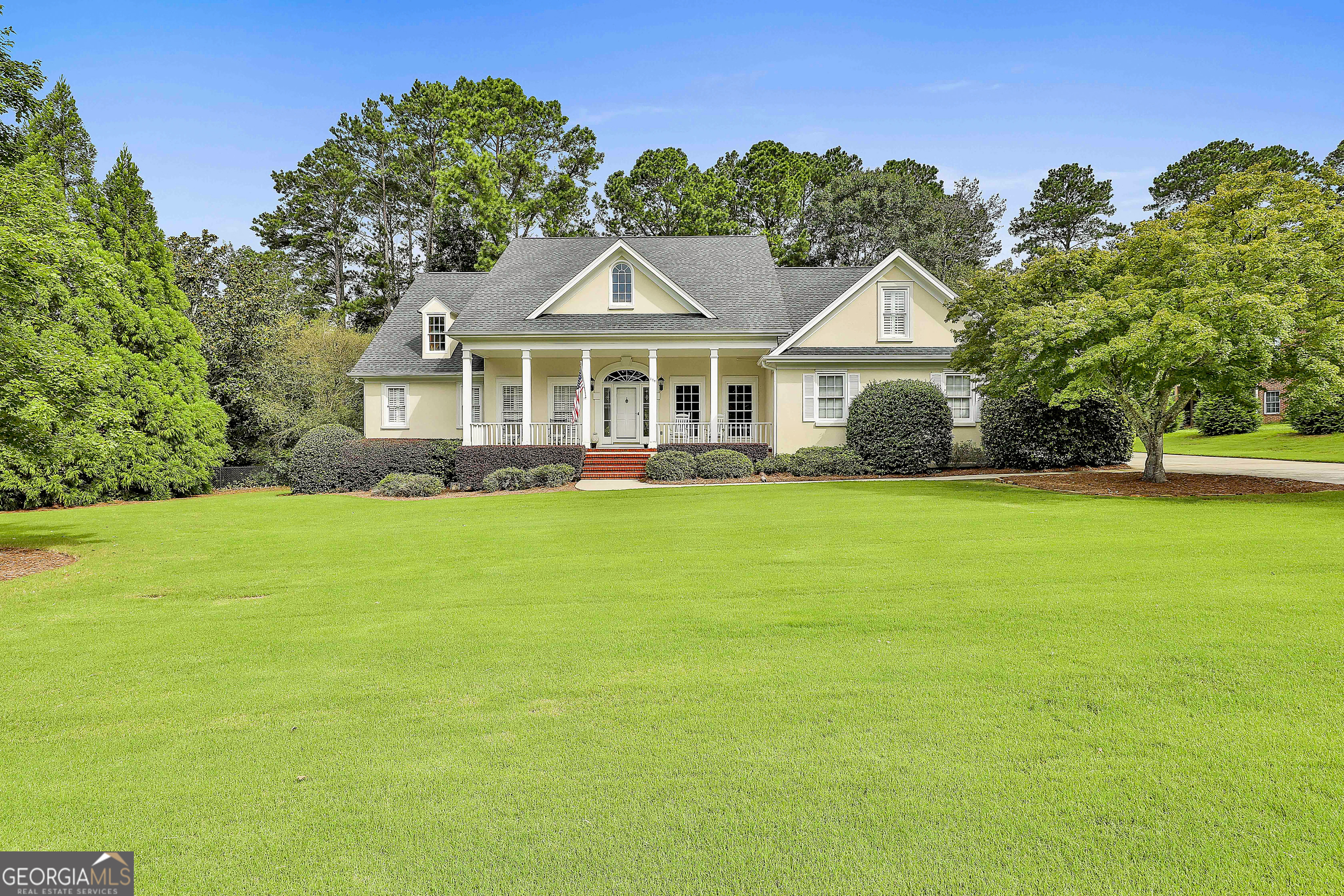 228 Westchester DR