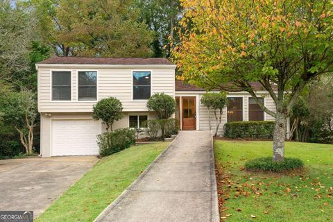Photo of 3344 Brookview Drive, Marietta, GA 30068 (MLS # 10623056)