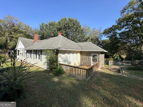 A home in Porterdale