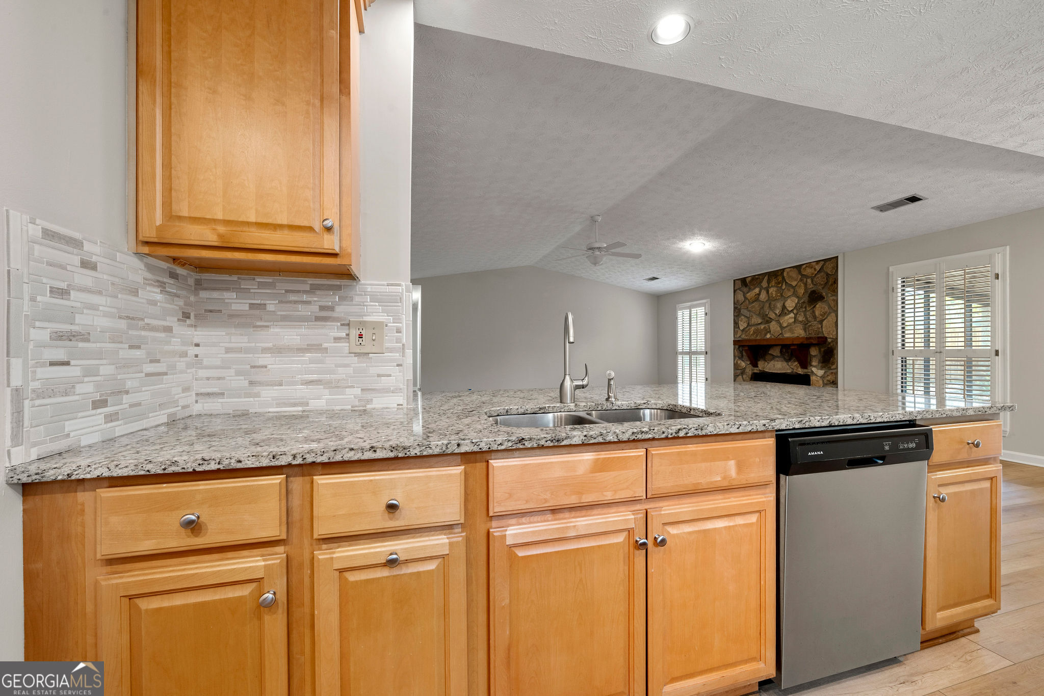 Peachtree City, Georgia 30269, United States, 3 Bedrooms Bedrooms, ,2 BathroomsBathrooms,Residential,Active,212199