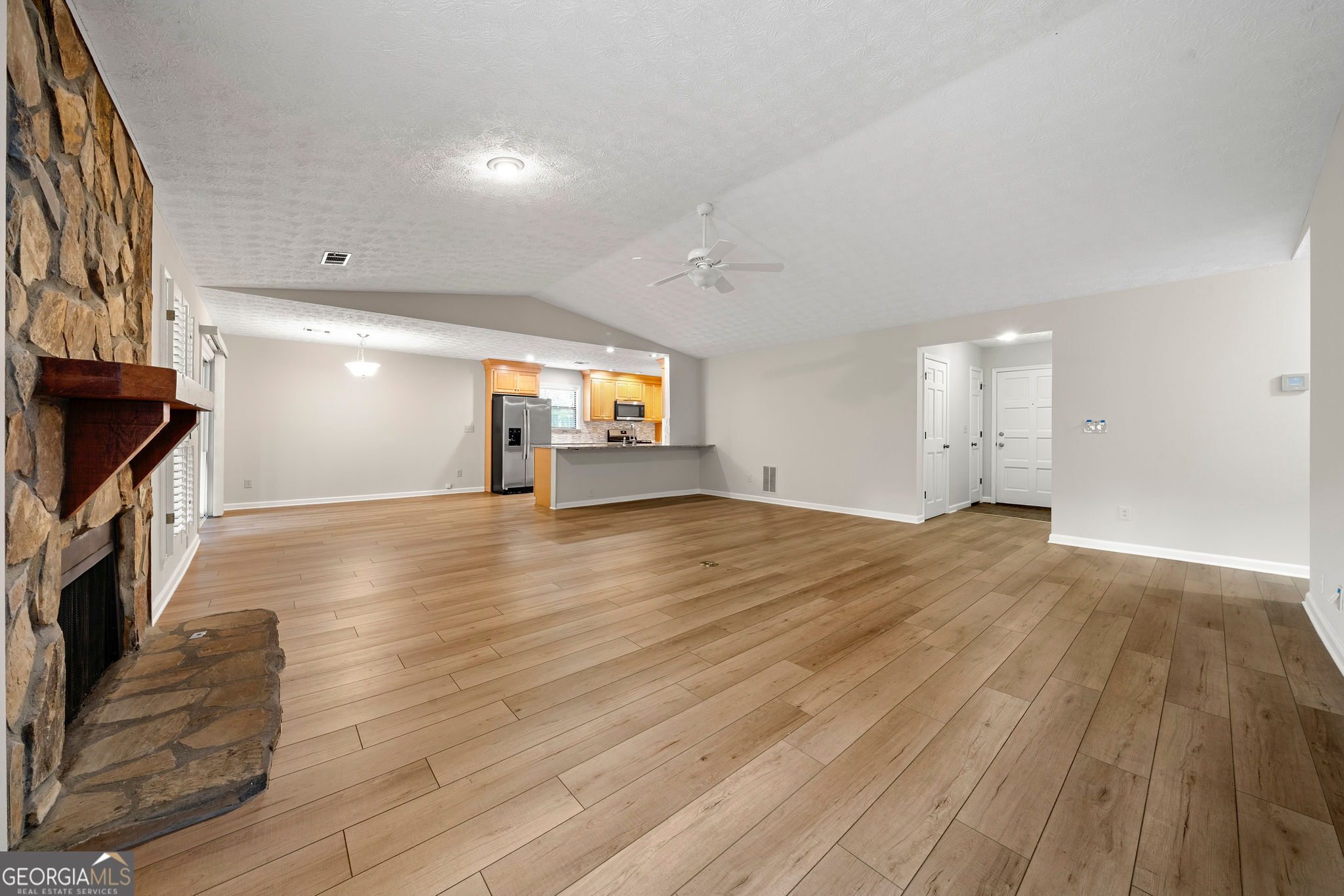 Peachtree City, Georgia 30269, United States, 3 Bedrooms Bedrooms, ,2 BathroomsBathrooms,Residential,Active,212199