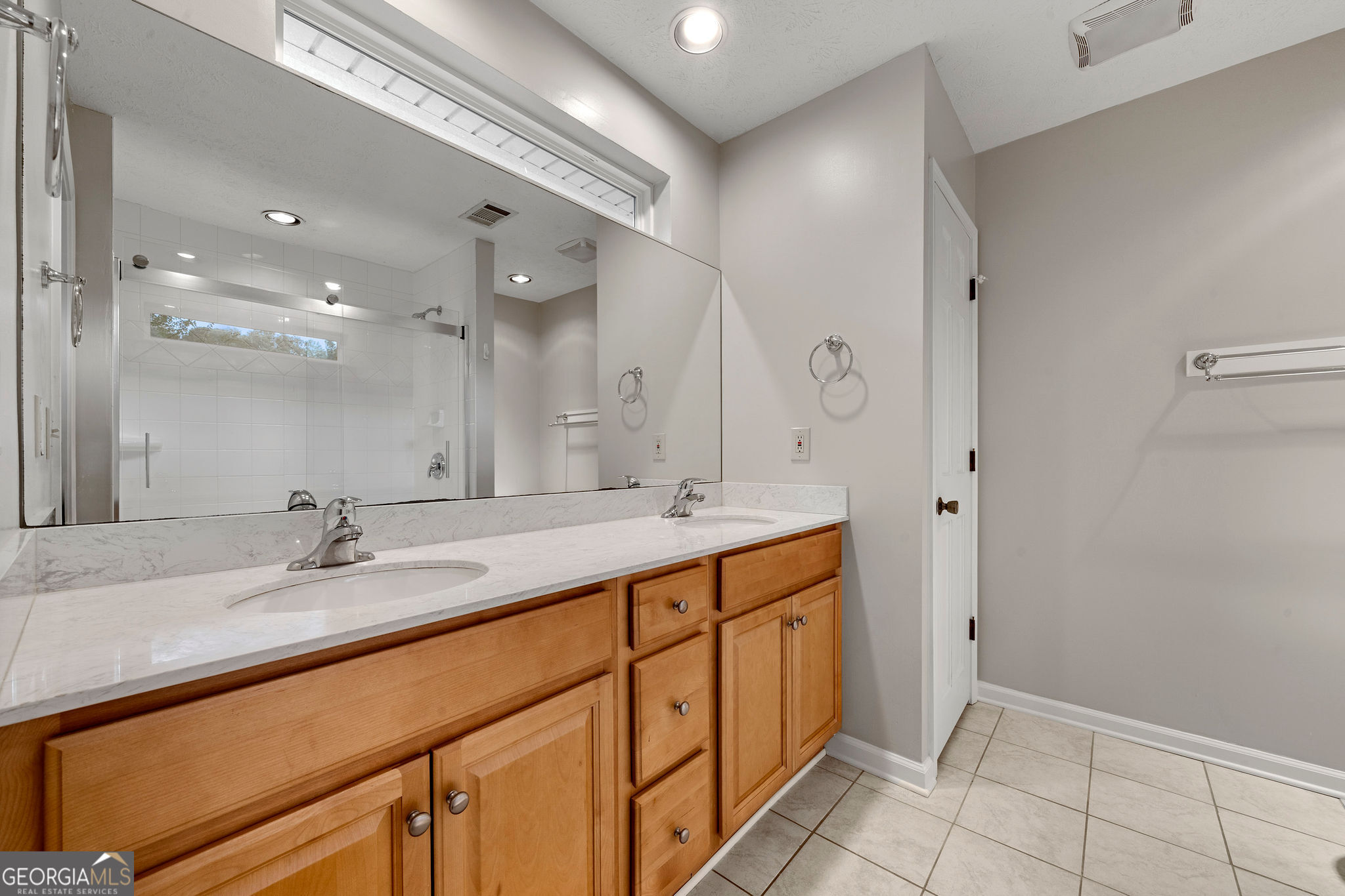 Peachtree City, Georgia 30269, United States, 3 Bedrooms Bedrooms, ,2 BathroomsBathrooms,Residential,Active,212199