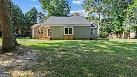 A home in Ellaville