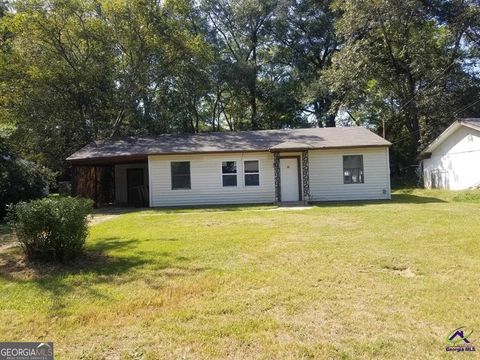 A home in Warner Robins