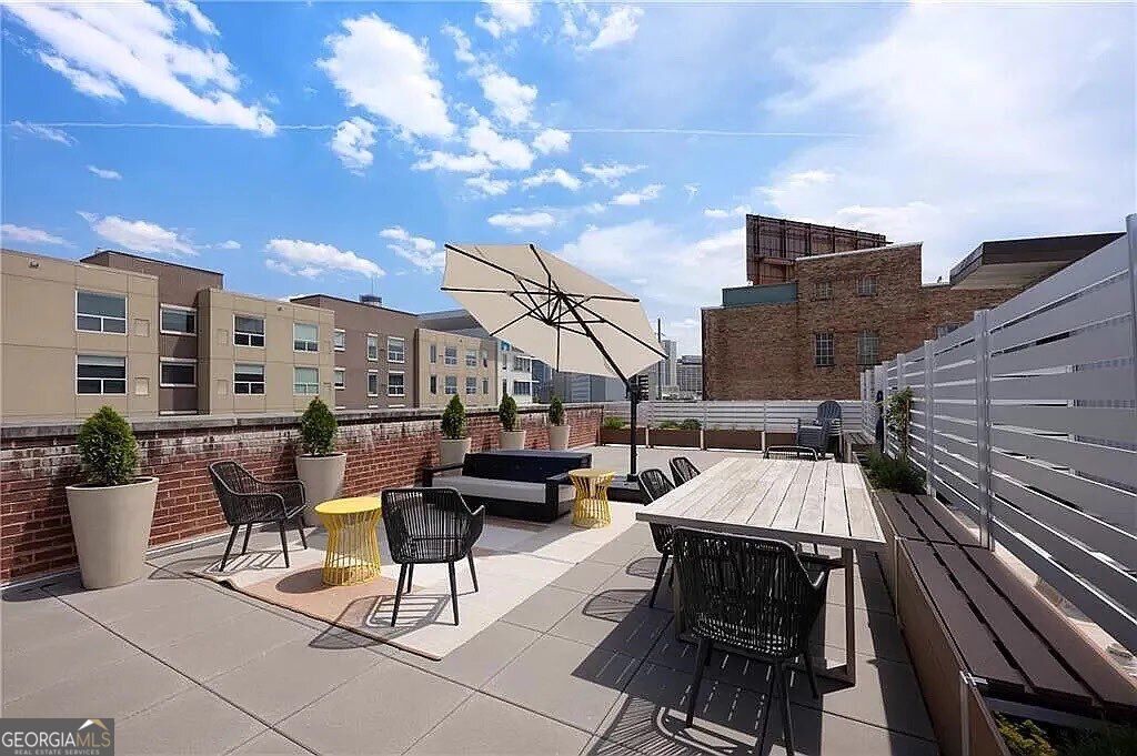 434 Marietta ST 204