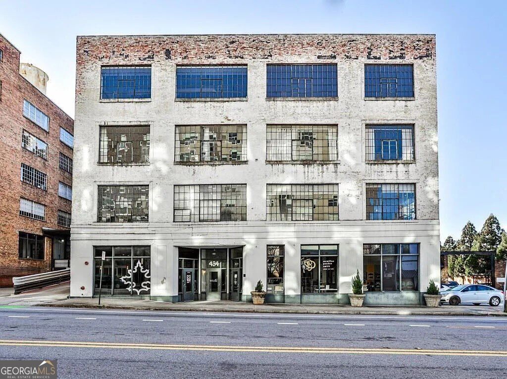 434 Marietta ST 204