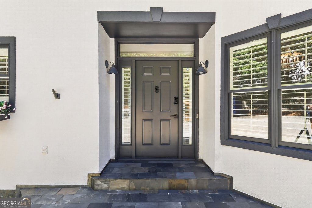 Photo of 890 Pine Grove Pointe Drive, Roswell, GA 30075 (MLS # 10831801)