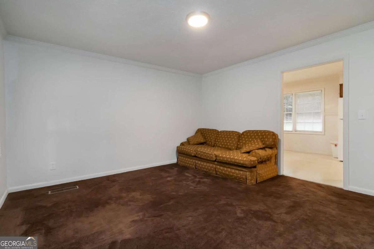 223 Dogwood LN