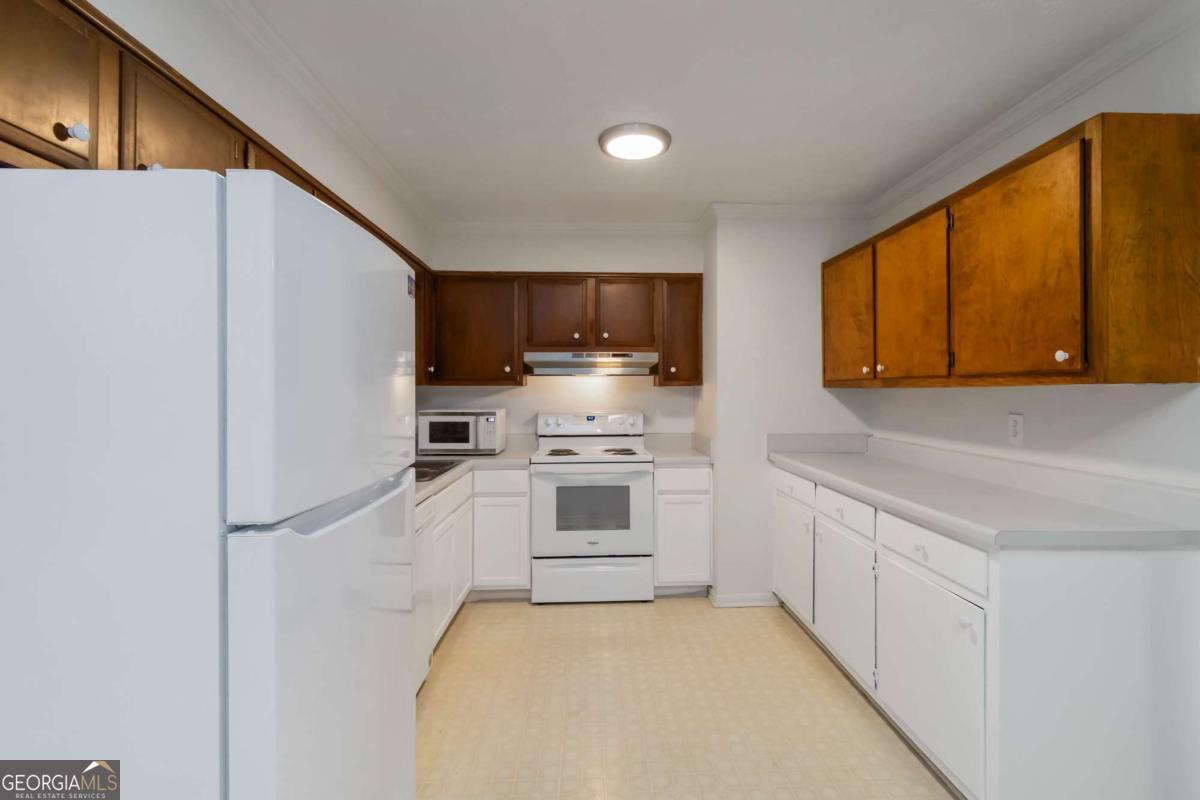 223 Dogwood LN