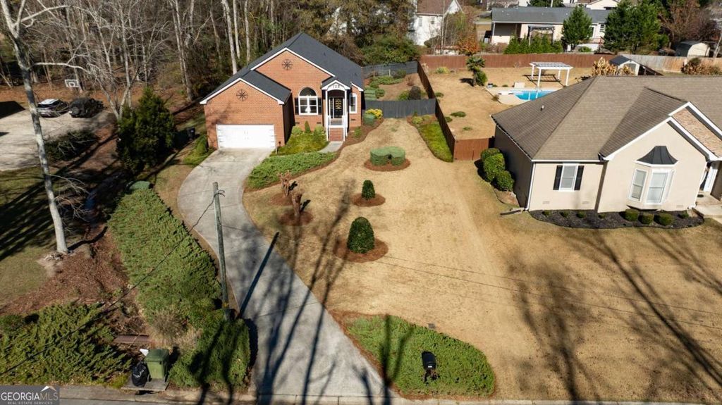 Photo of 108 Hunter Way, Carrollton, GA 30116 (MLS # 10654538)