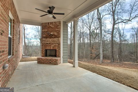 Single Family Residence in Villa Rica GA 1010 Harbour Drive 41.jpg