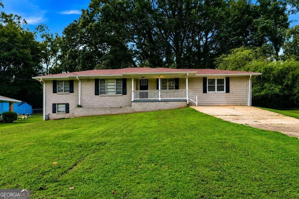 Photo of 2881 Treadway Drive, Decatur, GA 30034 (MLS # 10832841)