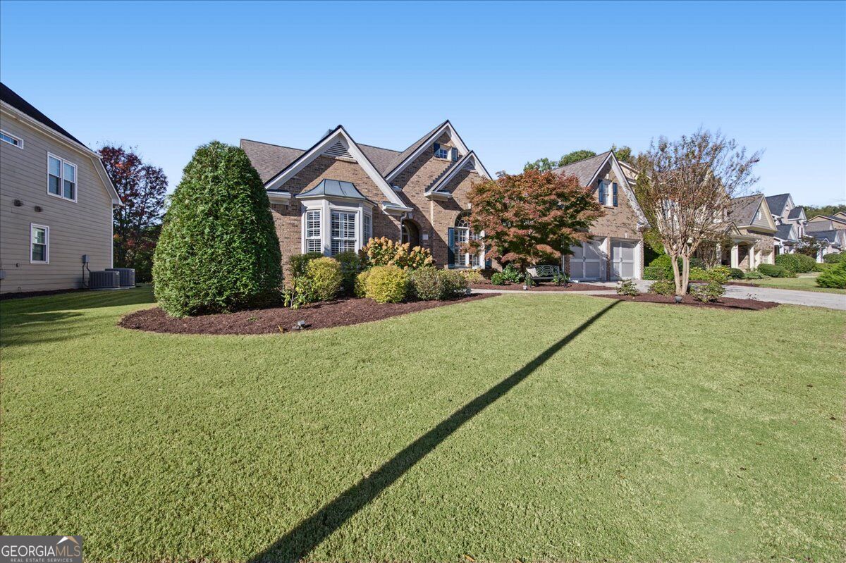 1180 Lakefield WALK