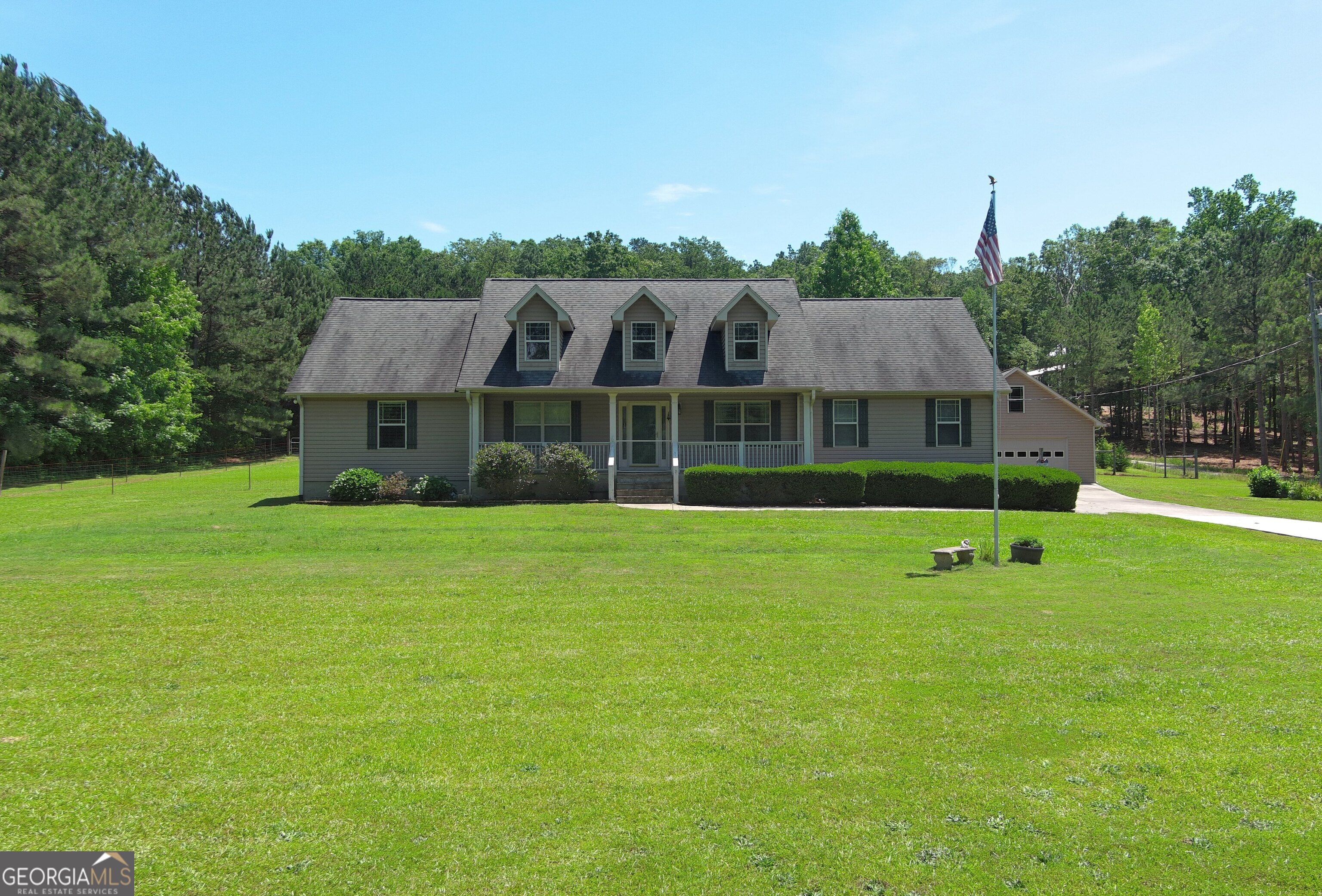 Listing image 4