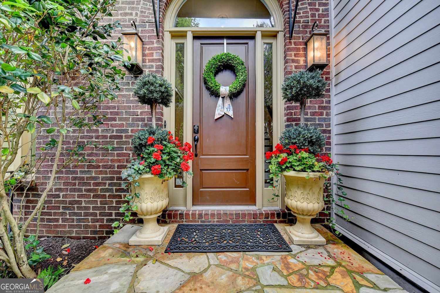 3163 Neal CT