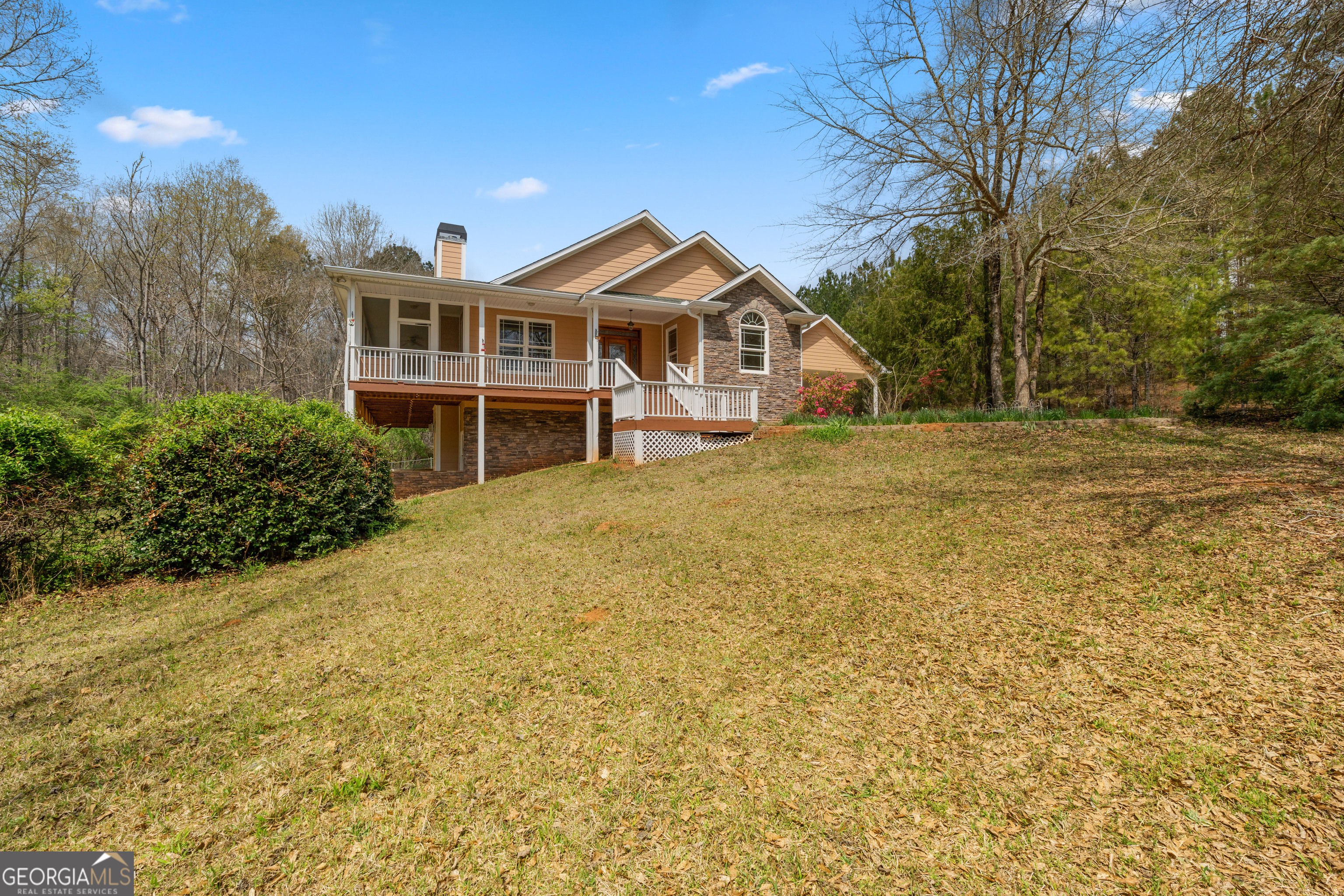 1229 Boggus RD