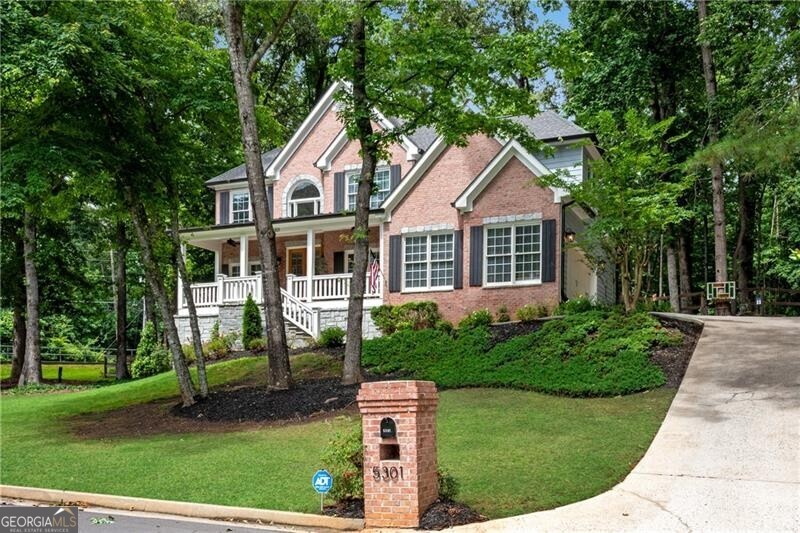 5301 Regency Lake CT